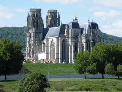 Appartcathedrale Ecrouves Luaran gambar